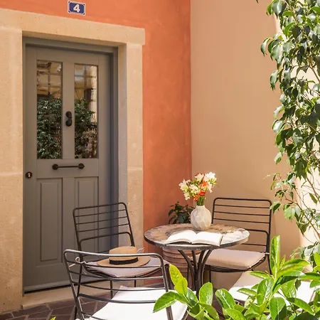 The Peach House Apartment *